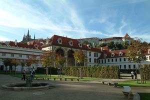 Wallenstein Palace (Valdstejnsky Palace)